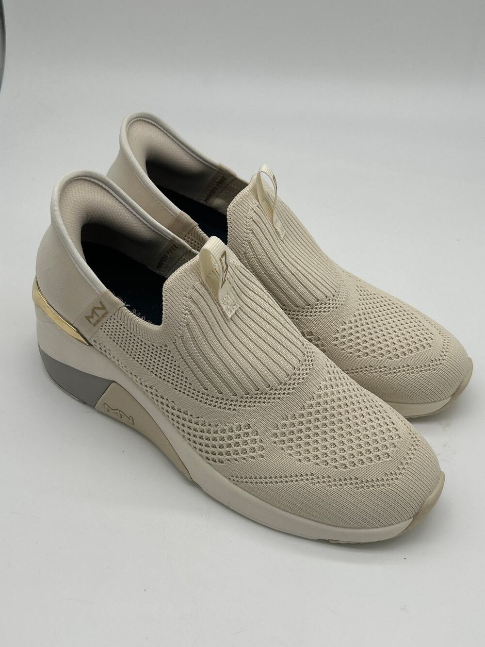 Skechers Mark Nason Crescent LA Slip On Sneakers Shoes Size 8 Cream Hands Free